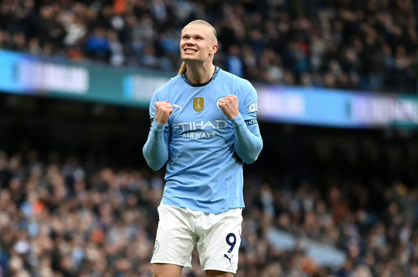 包含出色发挥引发热议！，哈兰德在切尔西比赛中重返赛场再创辉煌时刻的词条